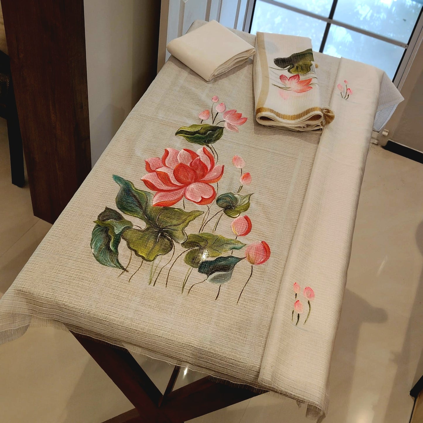 Delicate Lotus Motifs Hand-Painted On Kota Doria Set