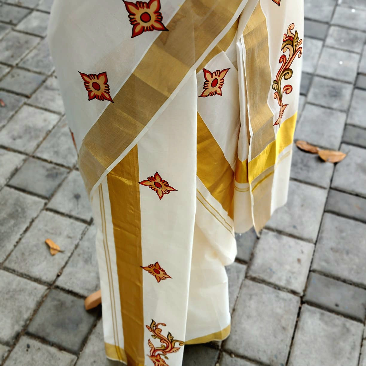 Traditional Kerala Set Mundu And Men's Double – perfect for festivities or gifting!