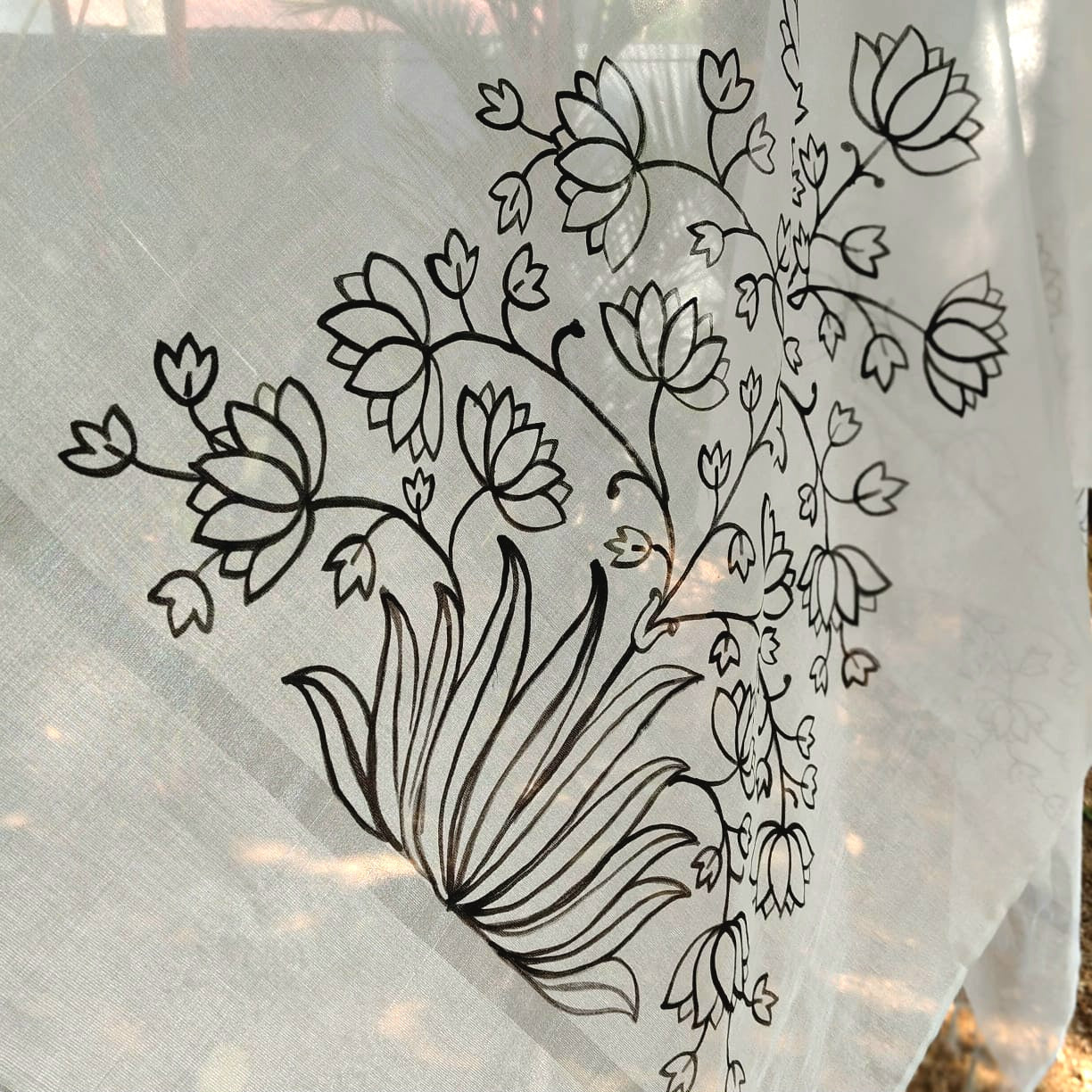 Hand-Painted Silver Tissue Dupatta