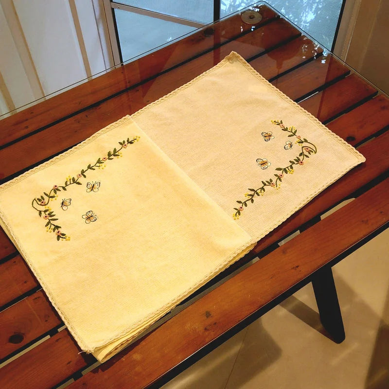 Elegant Table Runner