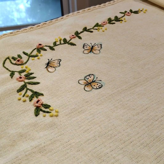 Elegant Table Runner