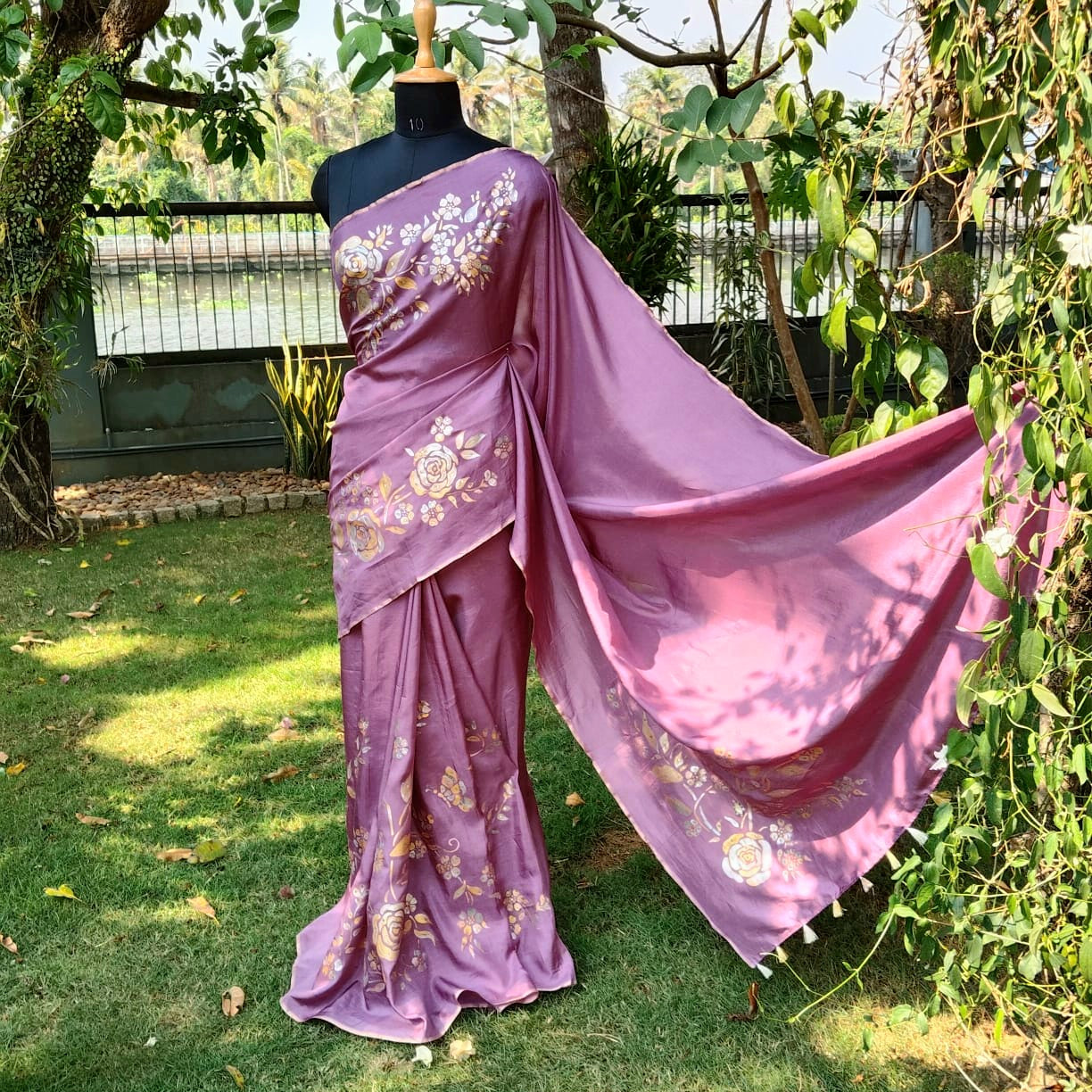 Graceful Onion Pink Uppada Silk Saree Adorned with Hand-Painted Art & Sparkling Sequin Details