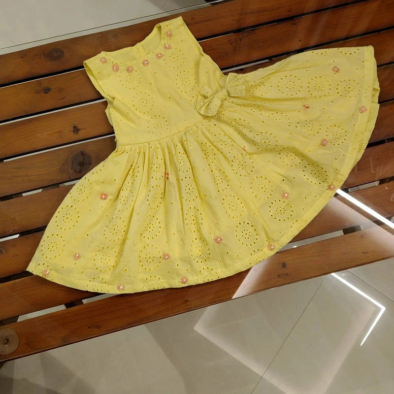 Hakoba Girl Frock – Simple & Sweet