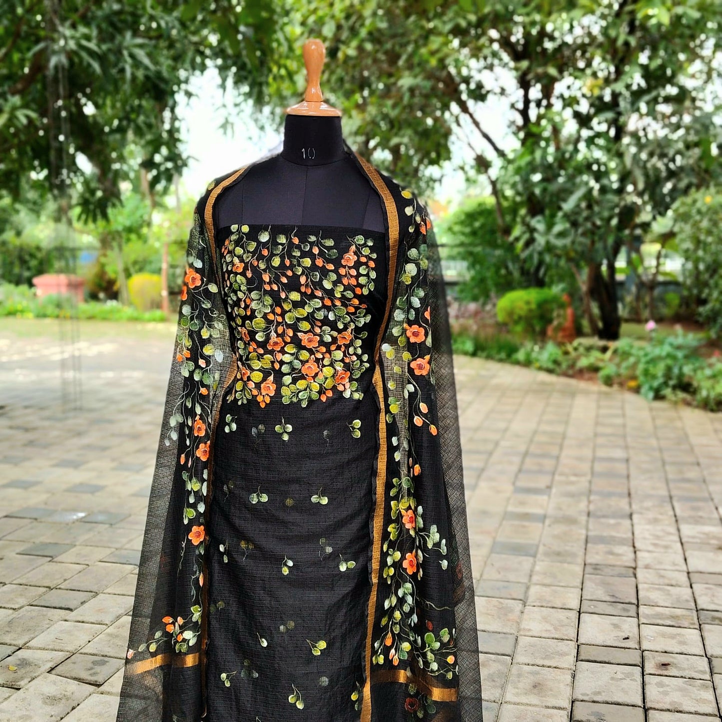 Grace In Black – Hand-Painted Kota Doria Set