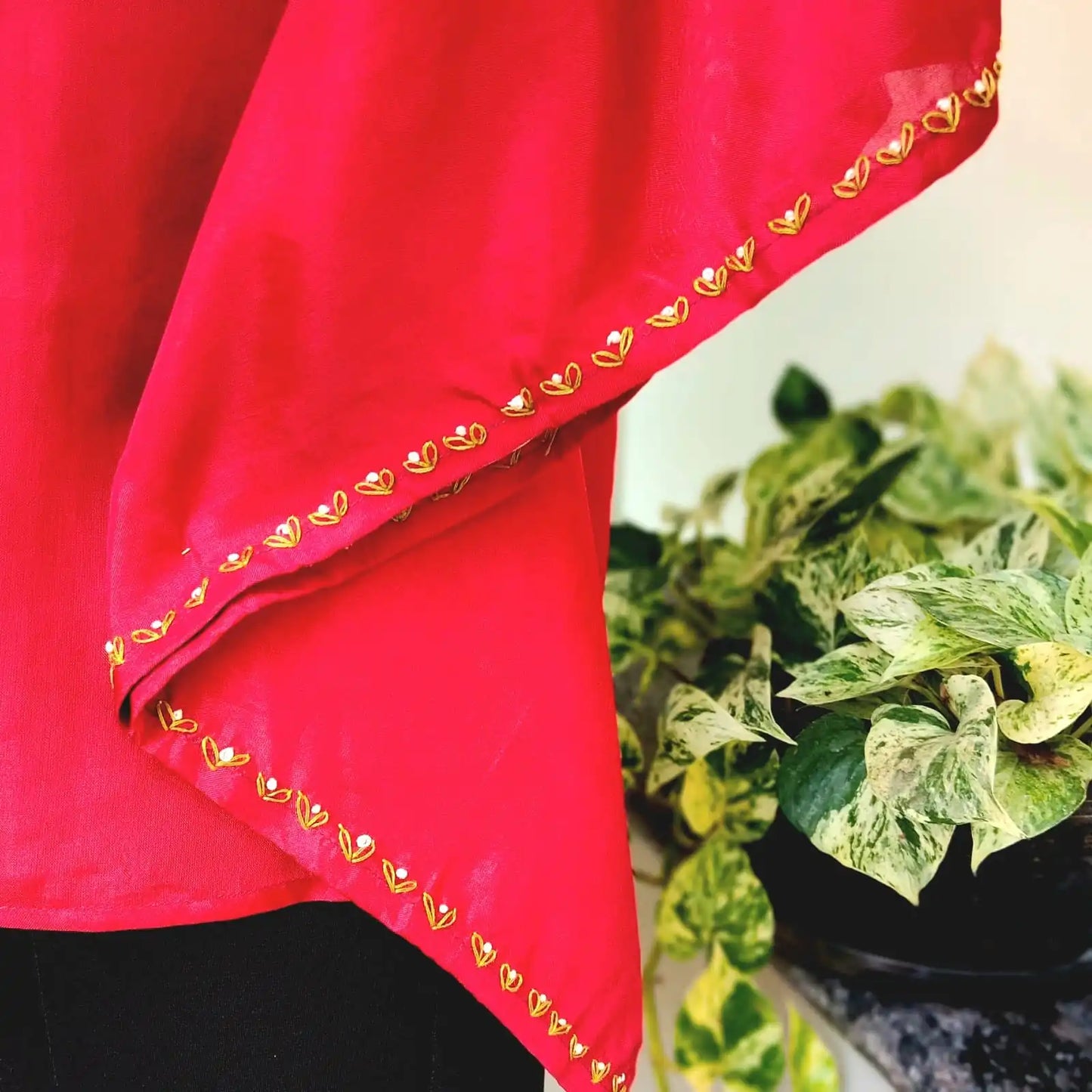 Classy Hand-Embroidered Short Kaftan