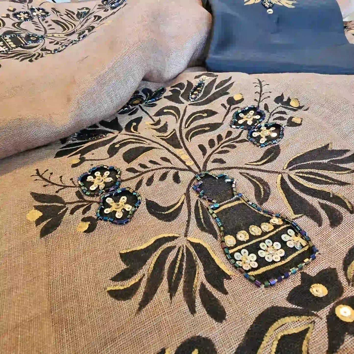 Exclusive Hand-painted Linen Saree with Blouse piece