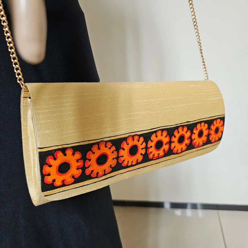 Hand-painted Clutch, ideal gift for your loved ones.