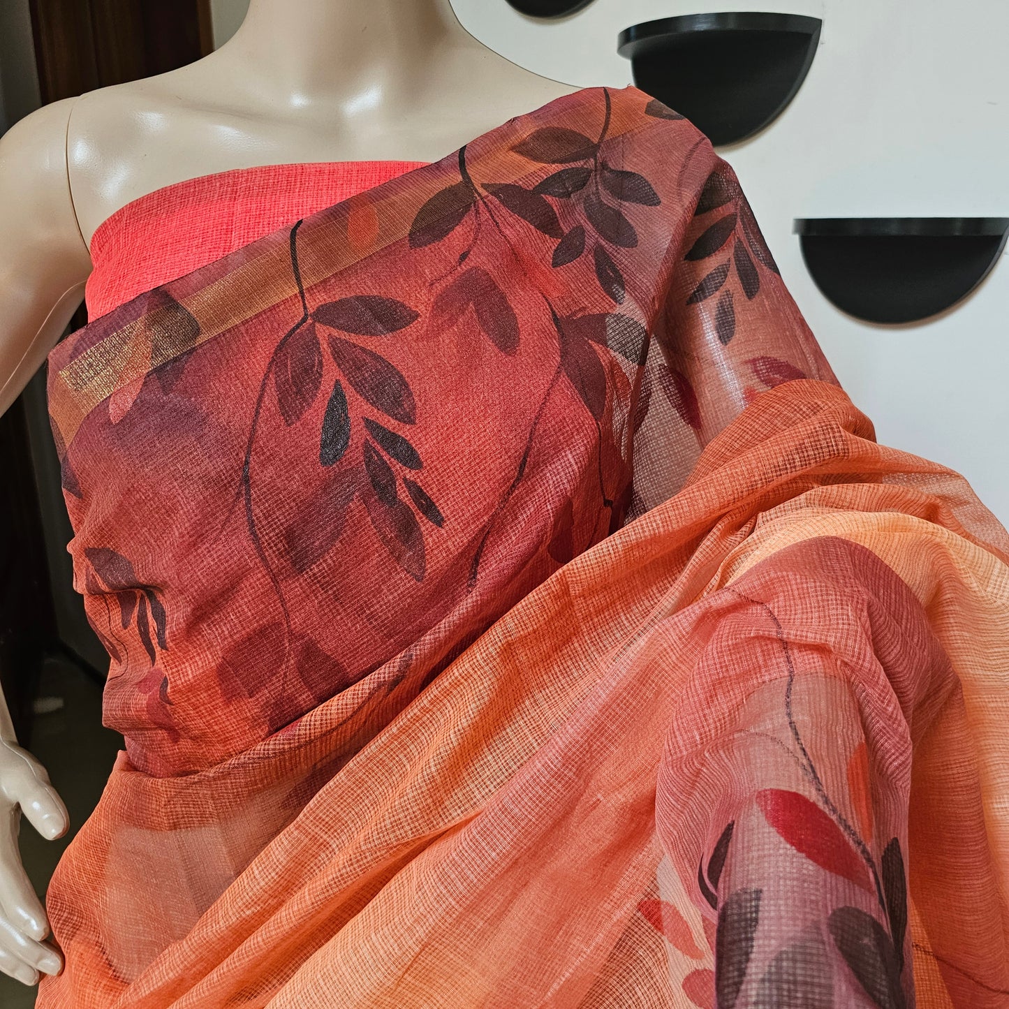 Doria Saree in shades of Orange