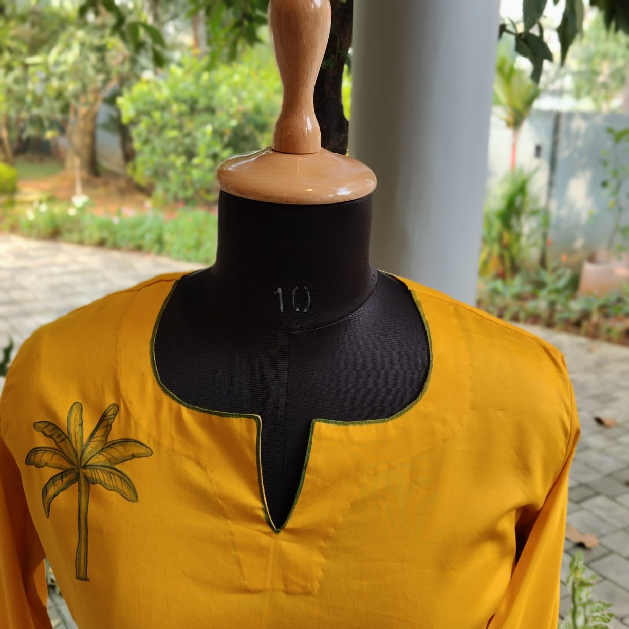 Pichway Style Hand-painted Short Kurti