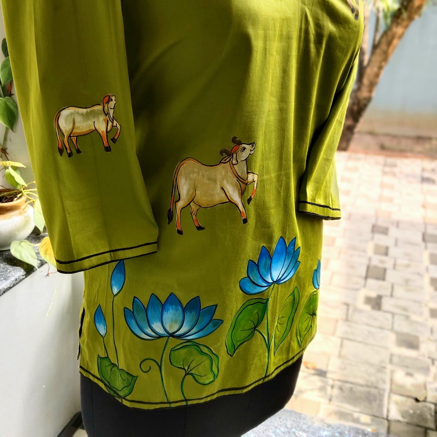 Henna Green Pichwai Style Hand-Painted Short Kurti