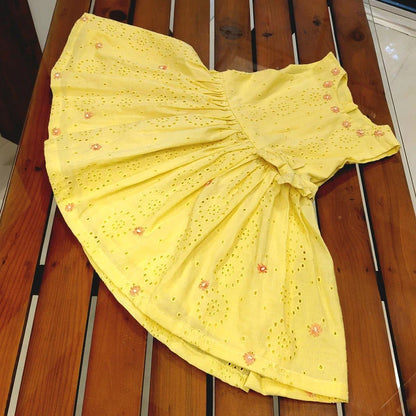 Hakoba Girl Frock – Simple & Sweet