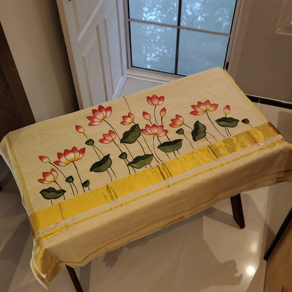 Graceful Tissue Kasavu Saree [Handloom] Adorned With Hand-Painted Motifs