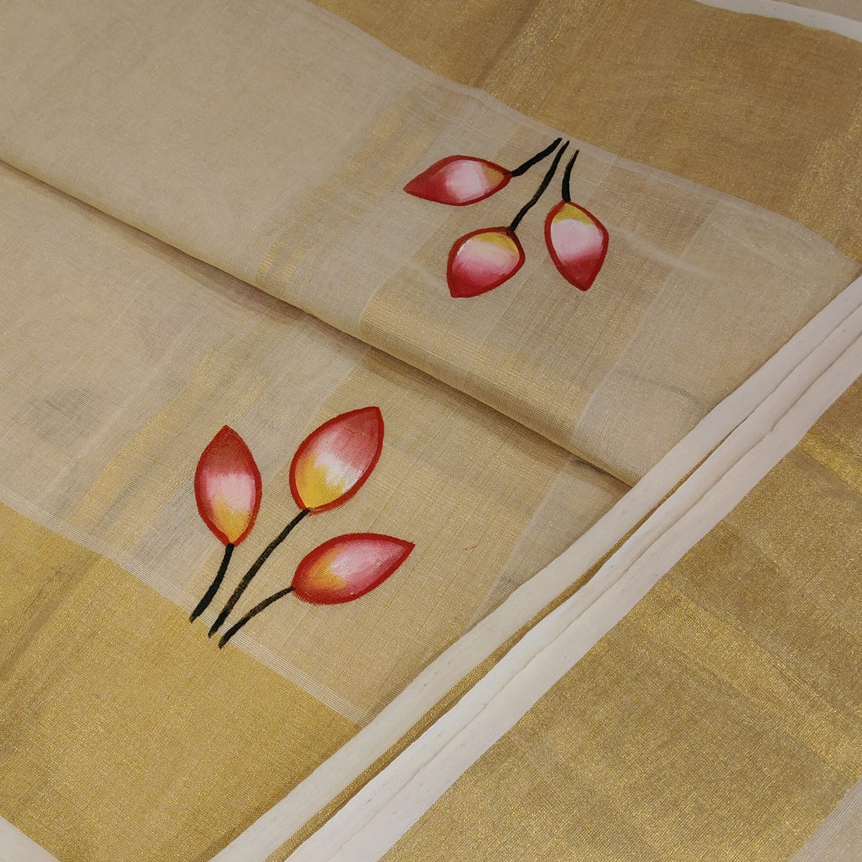 Graceful Tissue Kasavu Saree [Handloom] Adorned With Hand-Painted Motifs