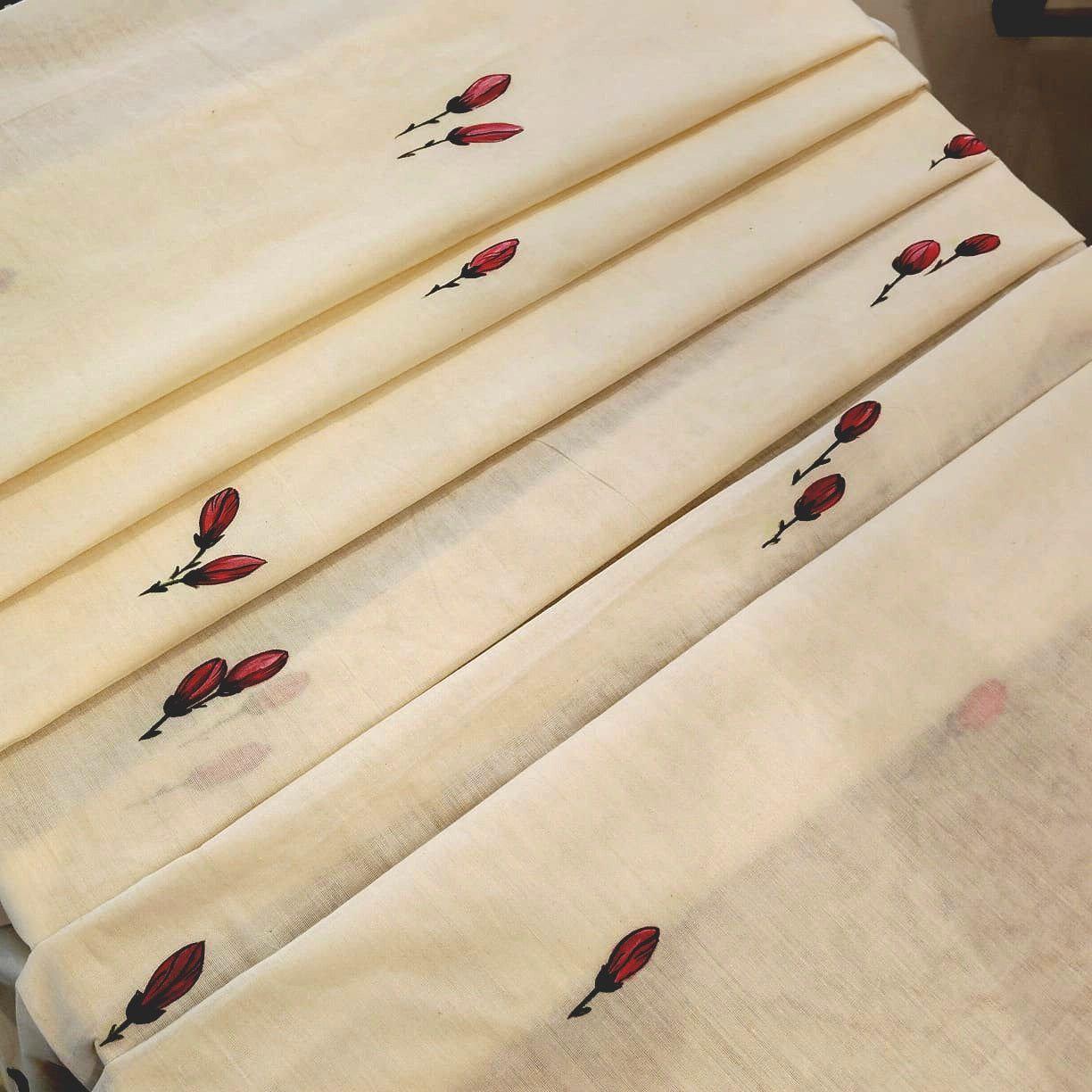 Magnolia Blooms On Kerala Kasavu Saree
