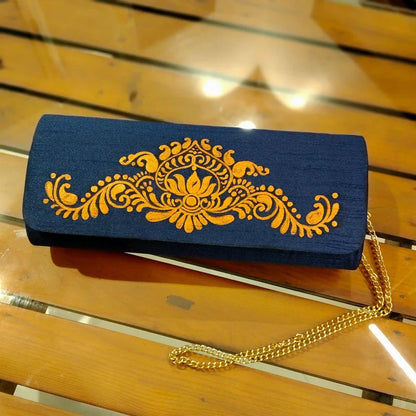 Alpona Art Clutch
