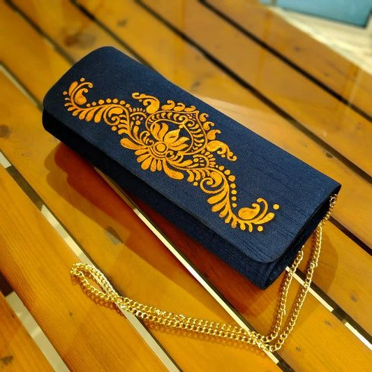 Alpona Art Clutch