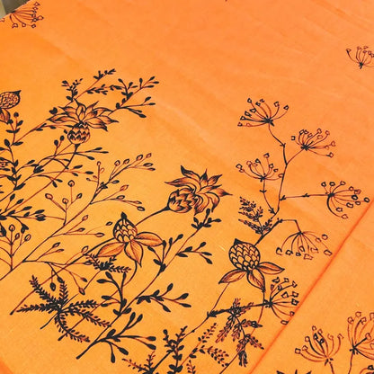 Elegant Hand-Painted Pure Cotton Kurti Featuring Delicate Line-Art Design.