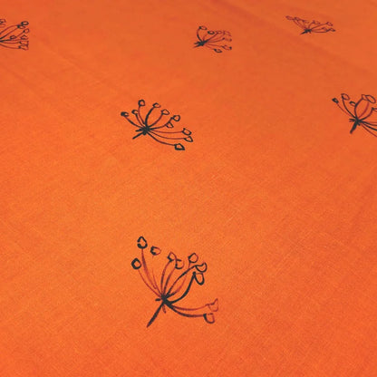 Elegant Hand-Painted Pure Cotton Kurti Featuring Delicate Line-Art Design.