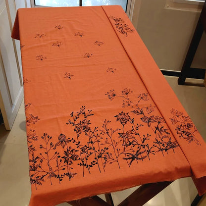 Elegant Hand-Painted Pure Cotton Kurti Featuring Delicate Line-Art Design.