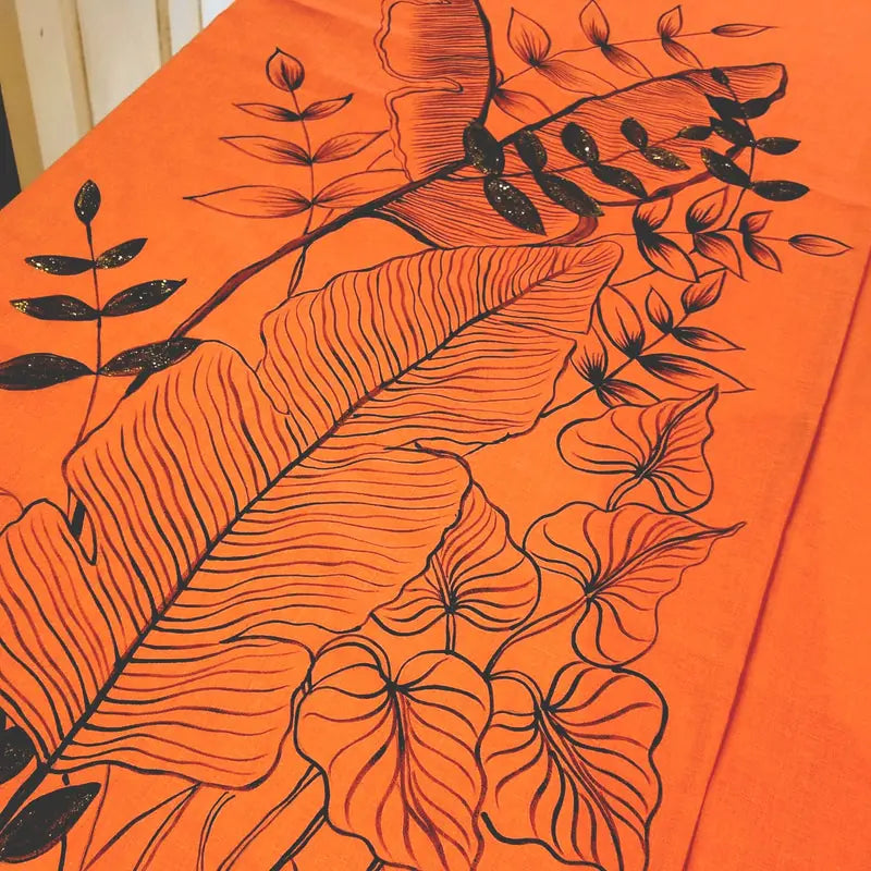 Breathable Pure Cotton Kurti With Graceful Hand-Drawn Line Art Accents