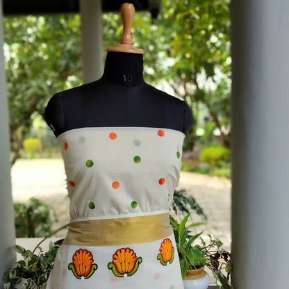 Elegant Kerala Mural Saree, Hand-Painted With Tradition