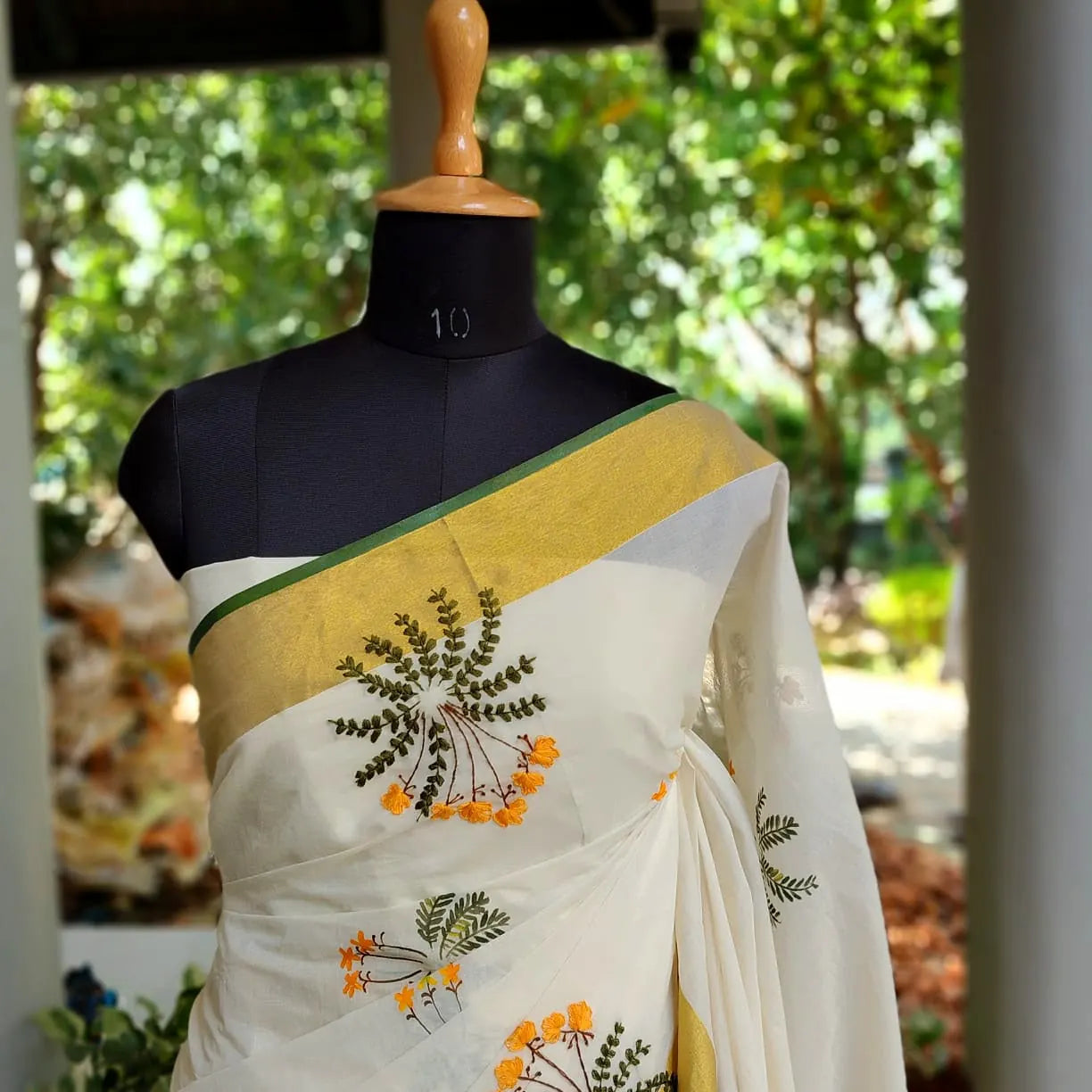 Hand-Painted/ Hand-Embroidered Kerala Saree Adorned With Delicate Wildflower Motifs
