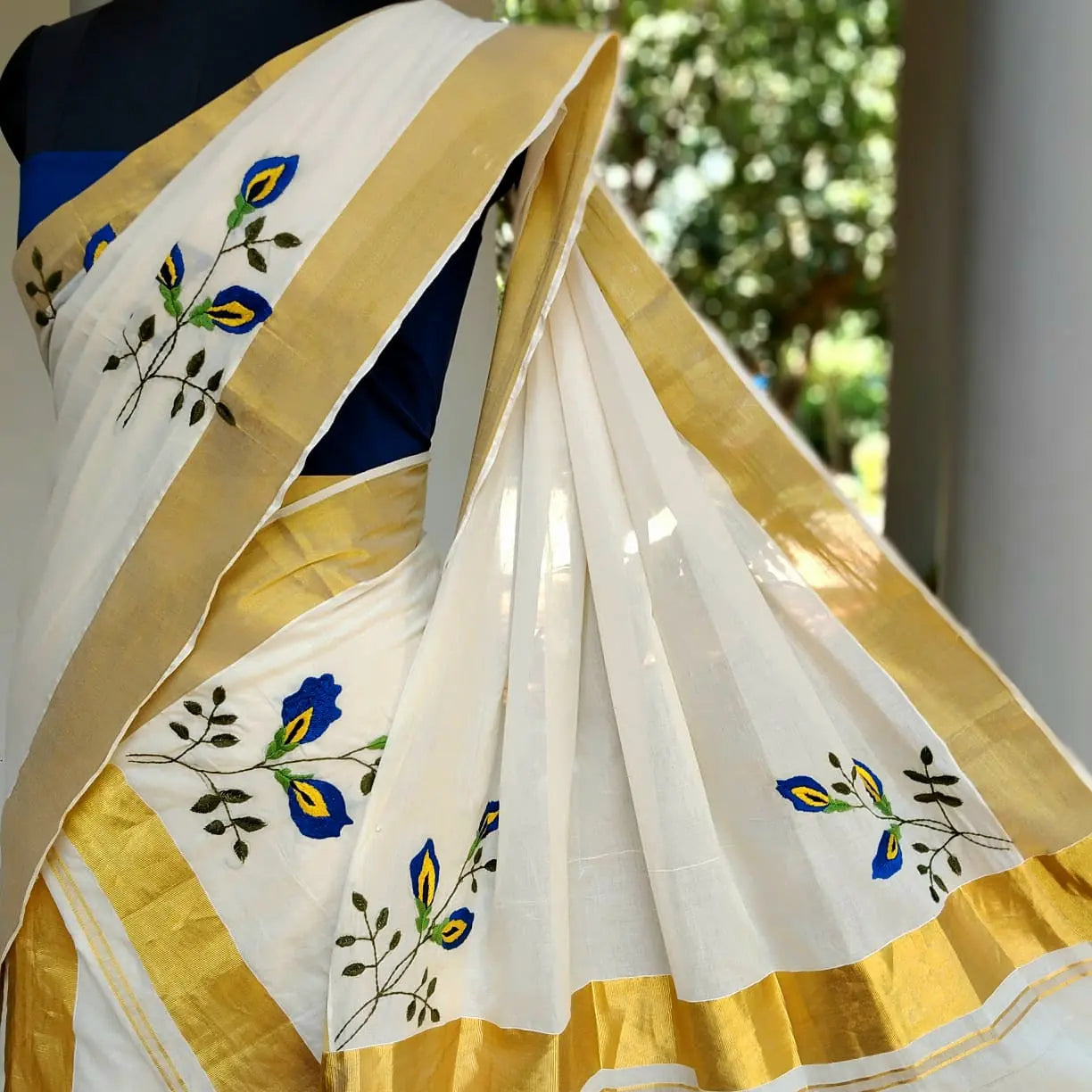 Kerala Set Mundu Adorned With Hand Embroidered Elegance