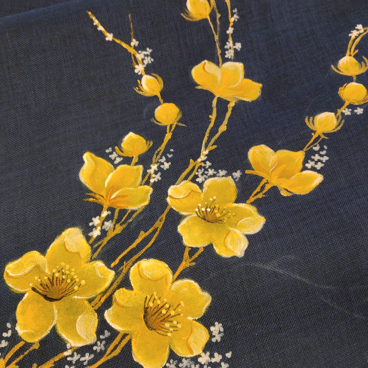 The Graceful Beauty Of This Soft Linen-Cotton hand-Painted Kaftan