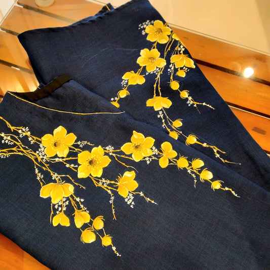 The Graceful Beauty Of This Soft Linen-Cotton hand-Painted Kaftan