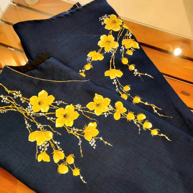 The Graceful Beauty Of This Soft Linen-Cotton hand-Painted Kaftan