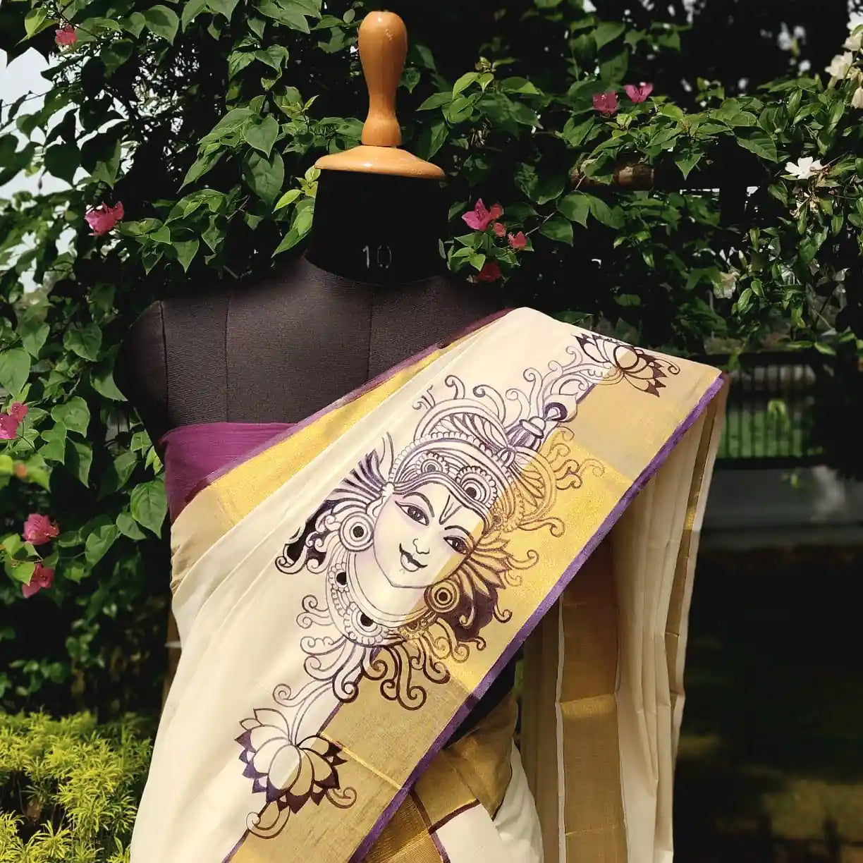 Hand-Painted Kerala Mural Set Mundu