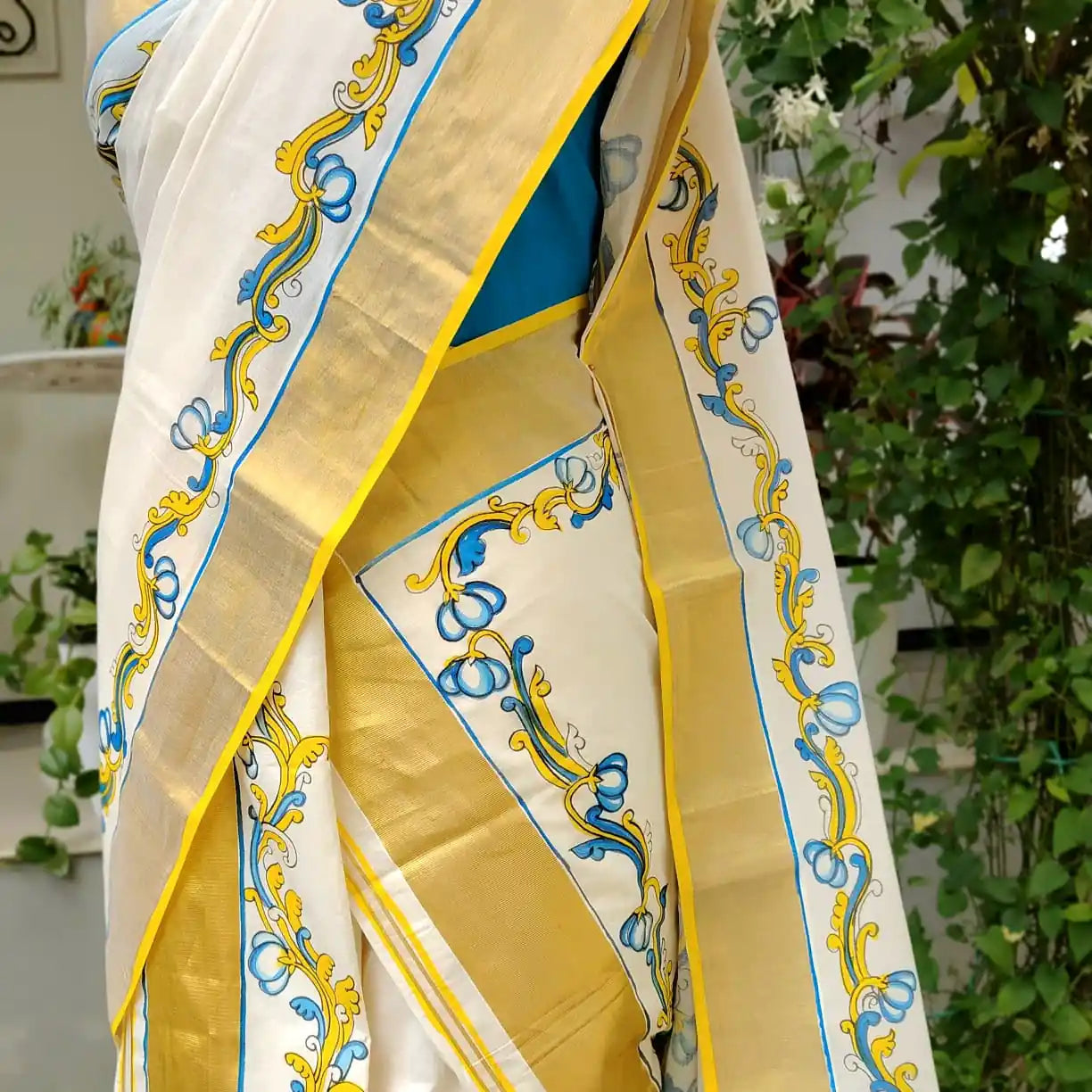 Hand-Painted Kerala Set Mundu