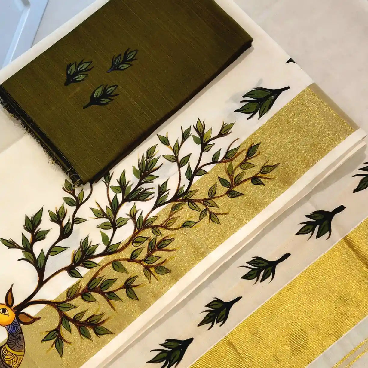 Hand-Painted Kerala Set Mundu