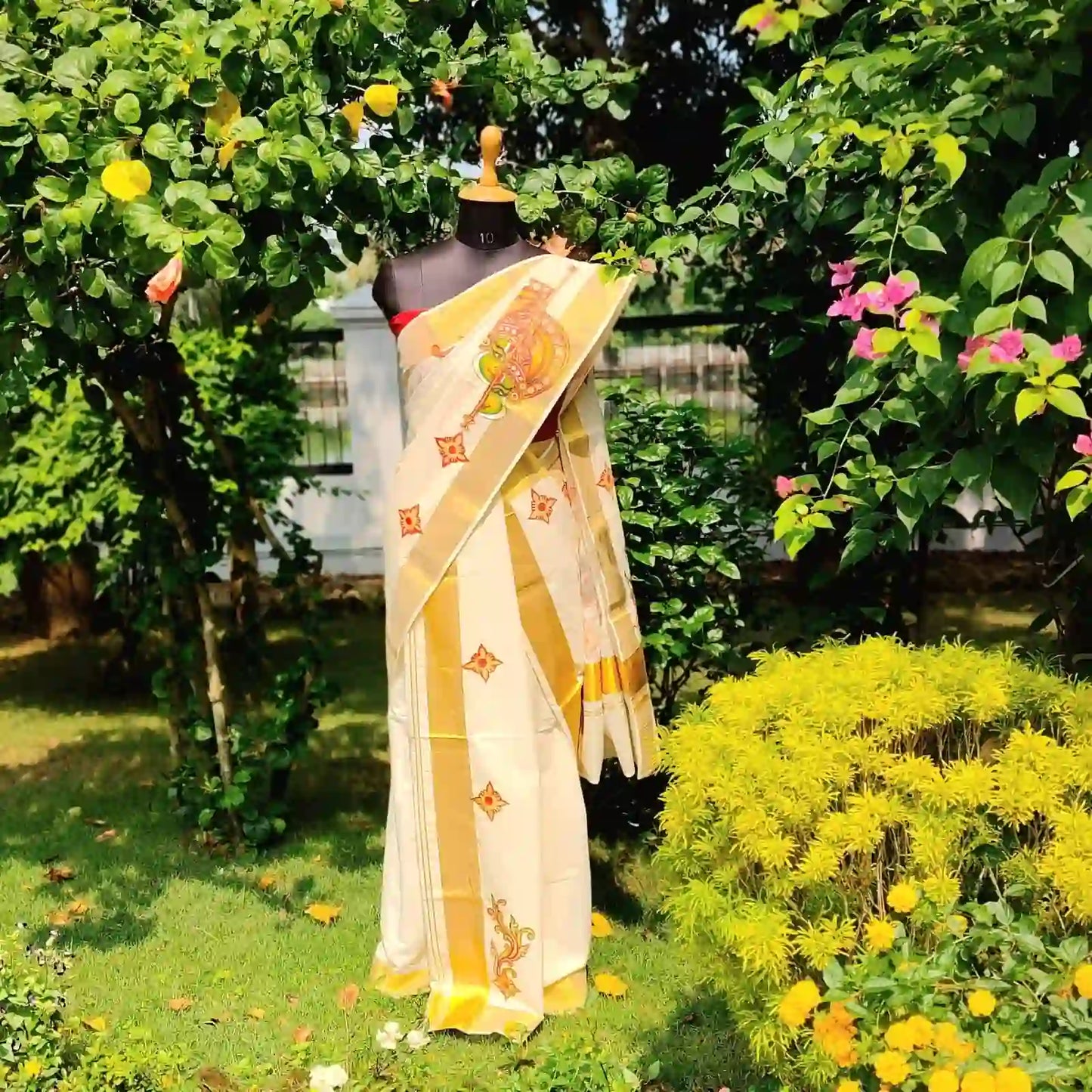 Traditional Hand-Painted Kerala Set Mundu - perfect for festivities or gifting!