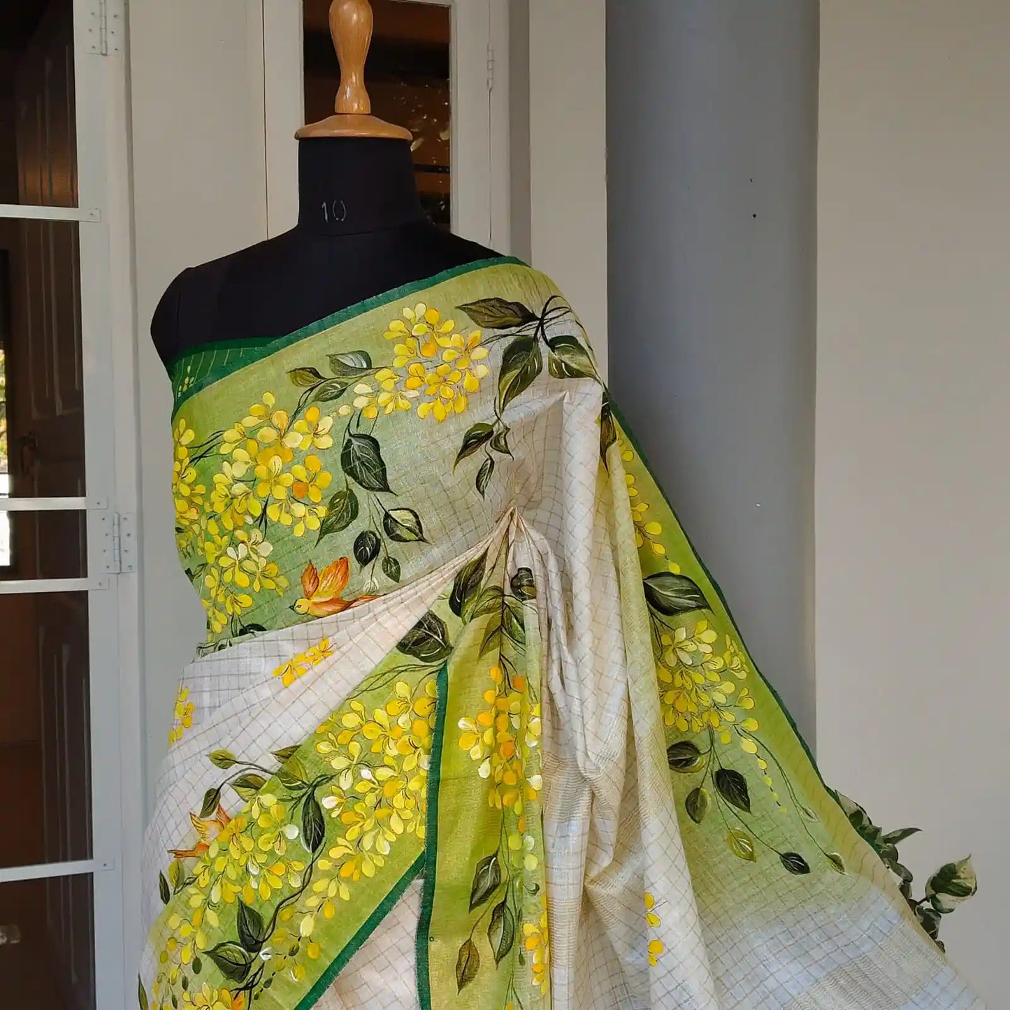 Kani Konna Blooms On Linen Silk Elegance