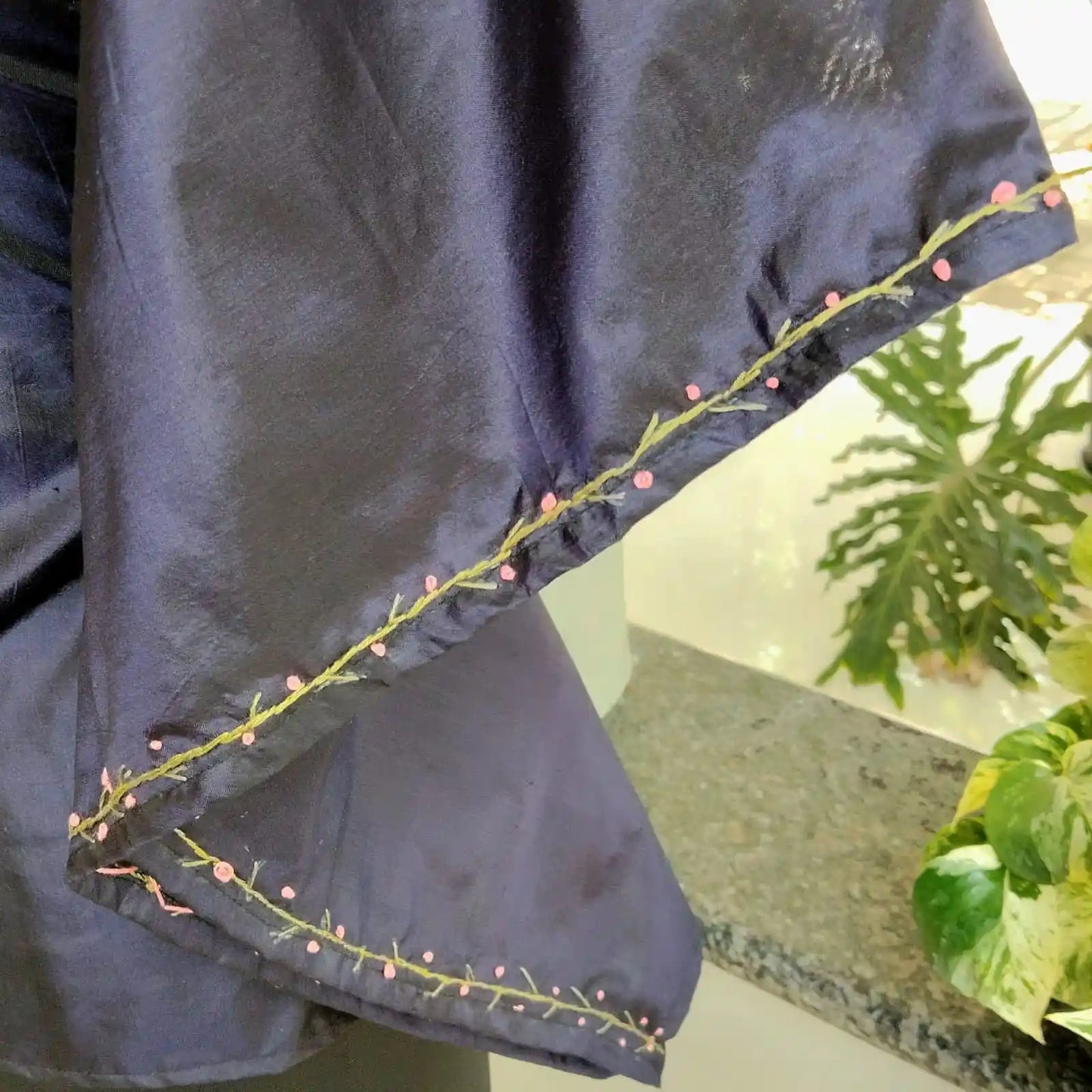 Hand-Embroidered Pure Silk Short Kaftan