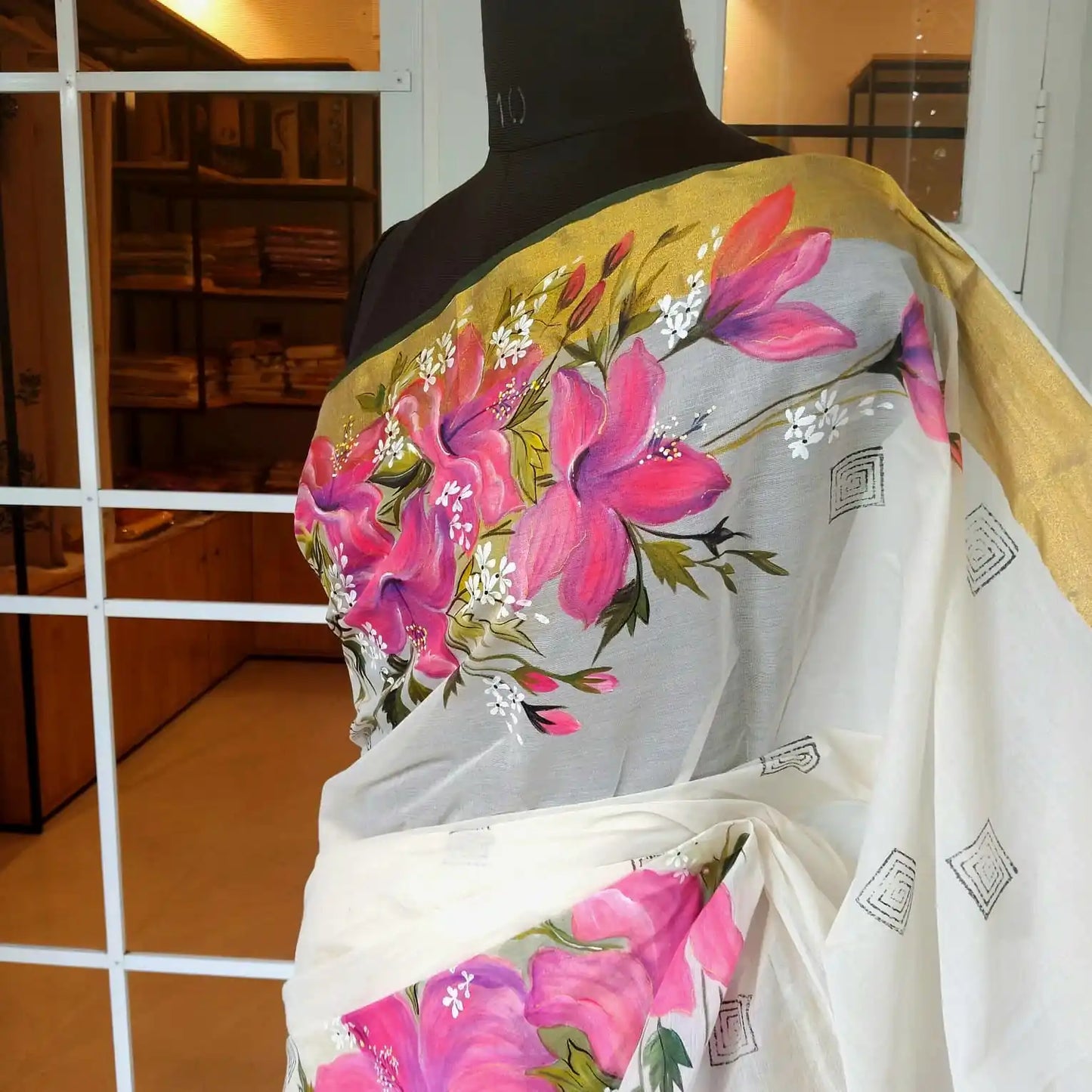 Kerala tradition meets hand-painted elegance