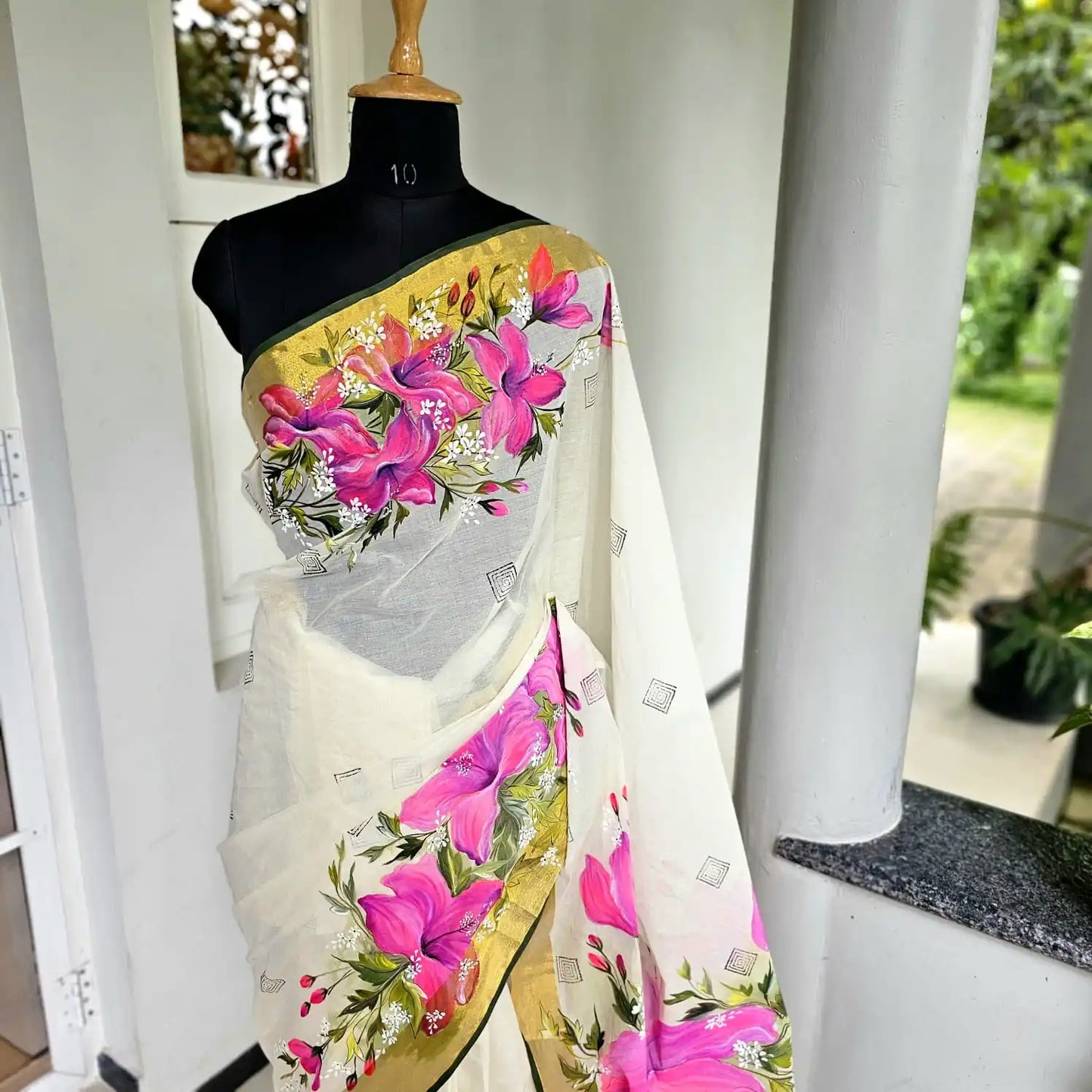 Kerala tradition meets hand-painted elegance