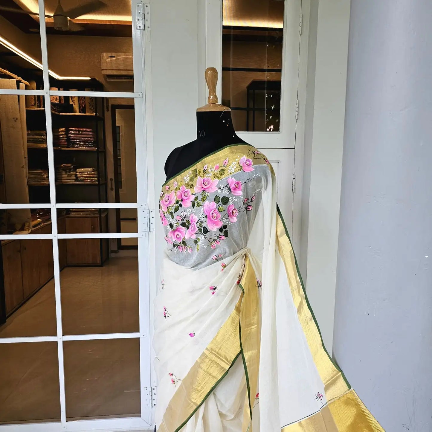 Hand-Painted Kerala Kasavu Saree -Rose Elegance