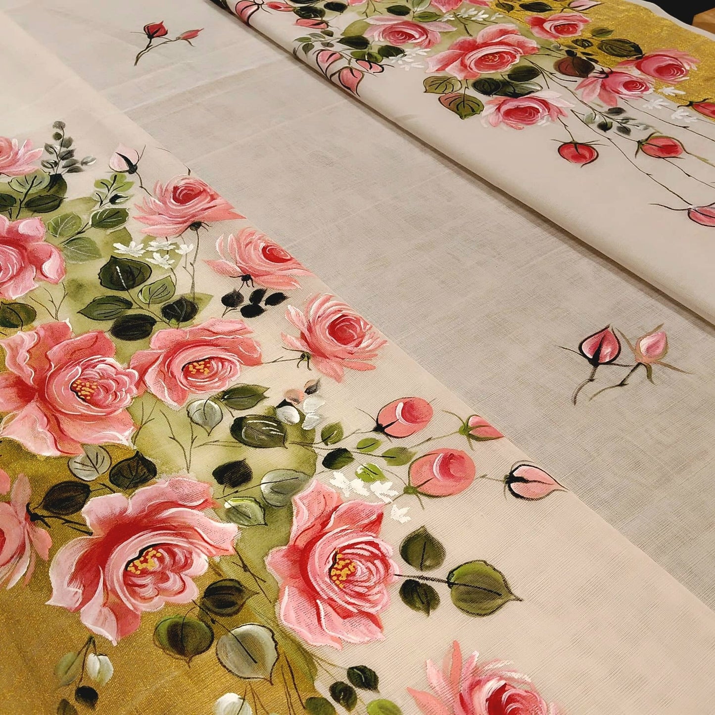 Elegant Kasavu Saree With Delicate Rose Art
